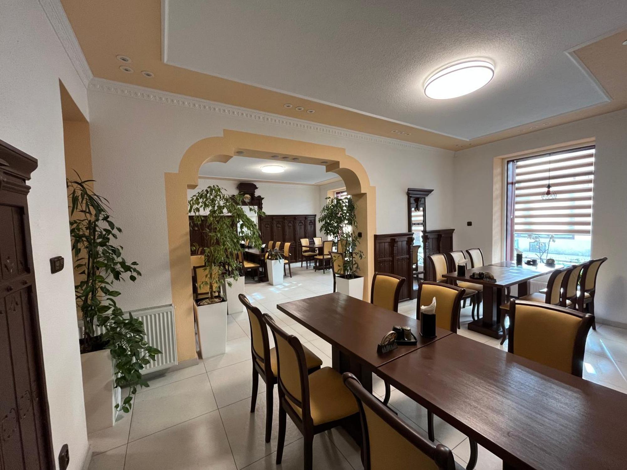 Vt6 House & Restaurant Bed & Breakfast Znojmo Exterior photo